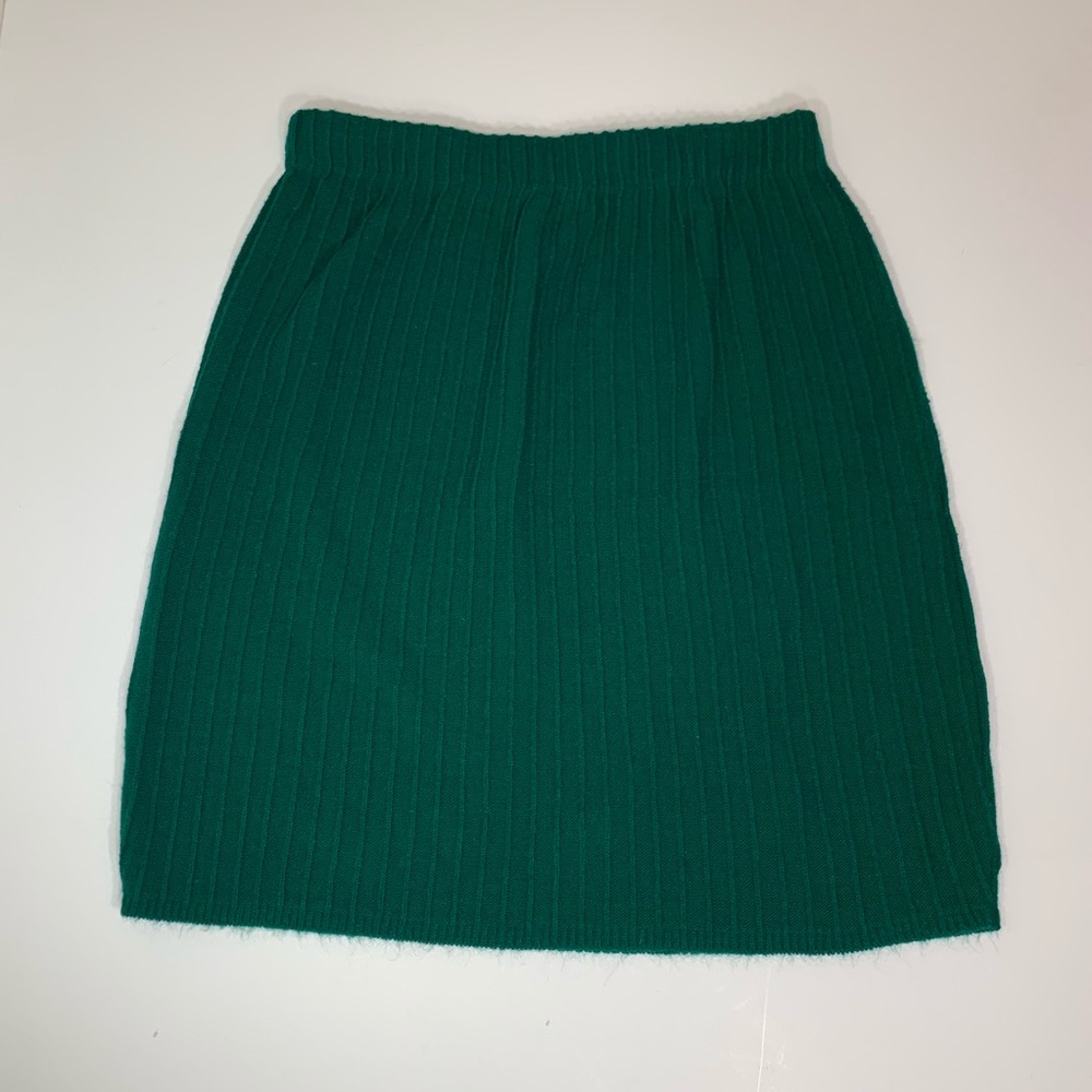 Vintage green ribbed skirt